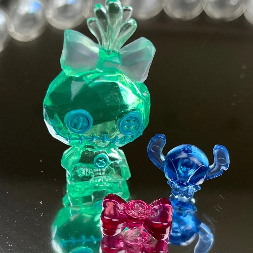Disney Crystal Surprise Scrump Lilo & Stitch Mini Figure Set with Sand & Stitch